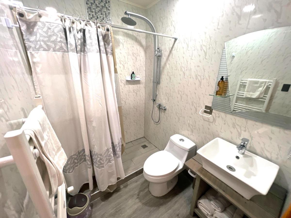 푼타아레나스 Incredible Downtown Duplex With Interior Backyard 아파트 외부 사진