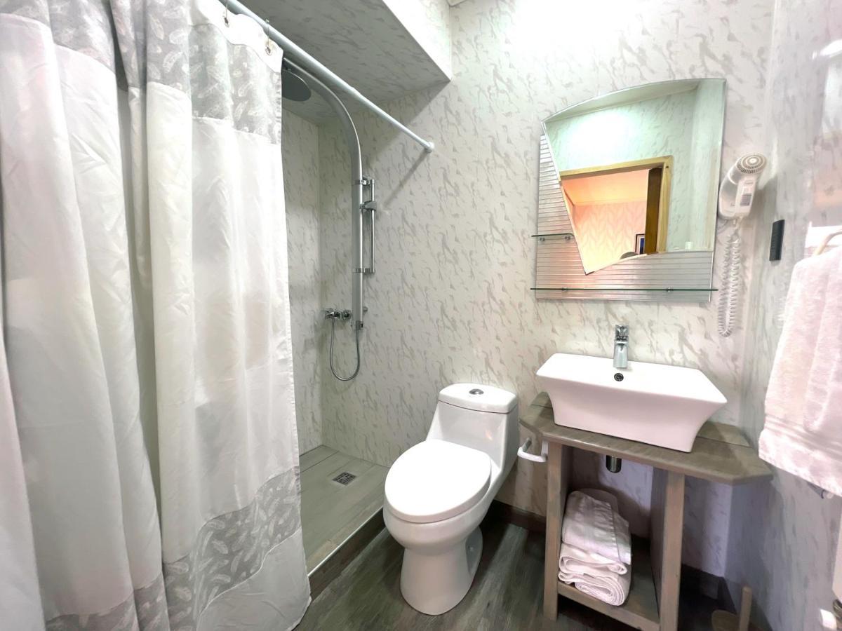 푼타아레나스 Incredible Downtown Duplex With Interior Backyard 아파트 외부 사진
