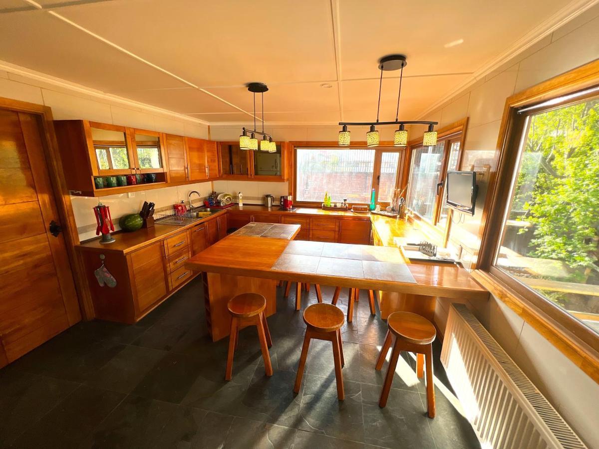 푼타아레나스 Incredible Downtown Duplex With Interior Backyard 아파트 외부 사진