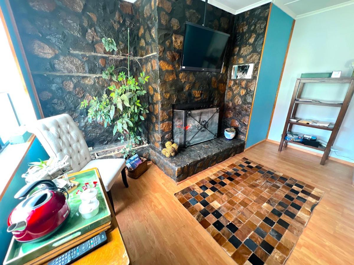푼타아레나스 Incredible Downtown Duplex With Interior Backyard 아파트 외부 사진