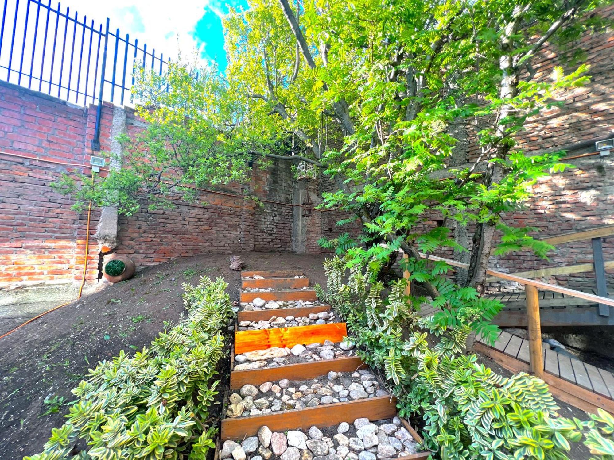 푼타아레나스 Incredible Downtown Duplex With Interior Backyard 아파트 외부 사진